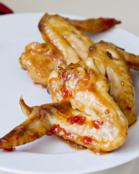 Asian Spicy and Sweet Chili Sauce Wings