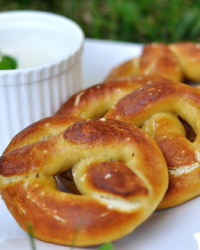 Homemade Soft Pretzels and Cream Cheese Beer Dip, Go Germany!